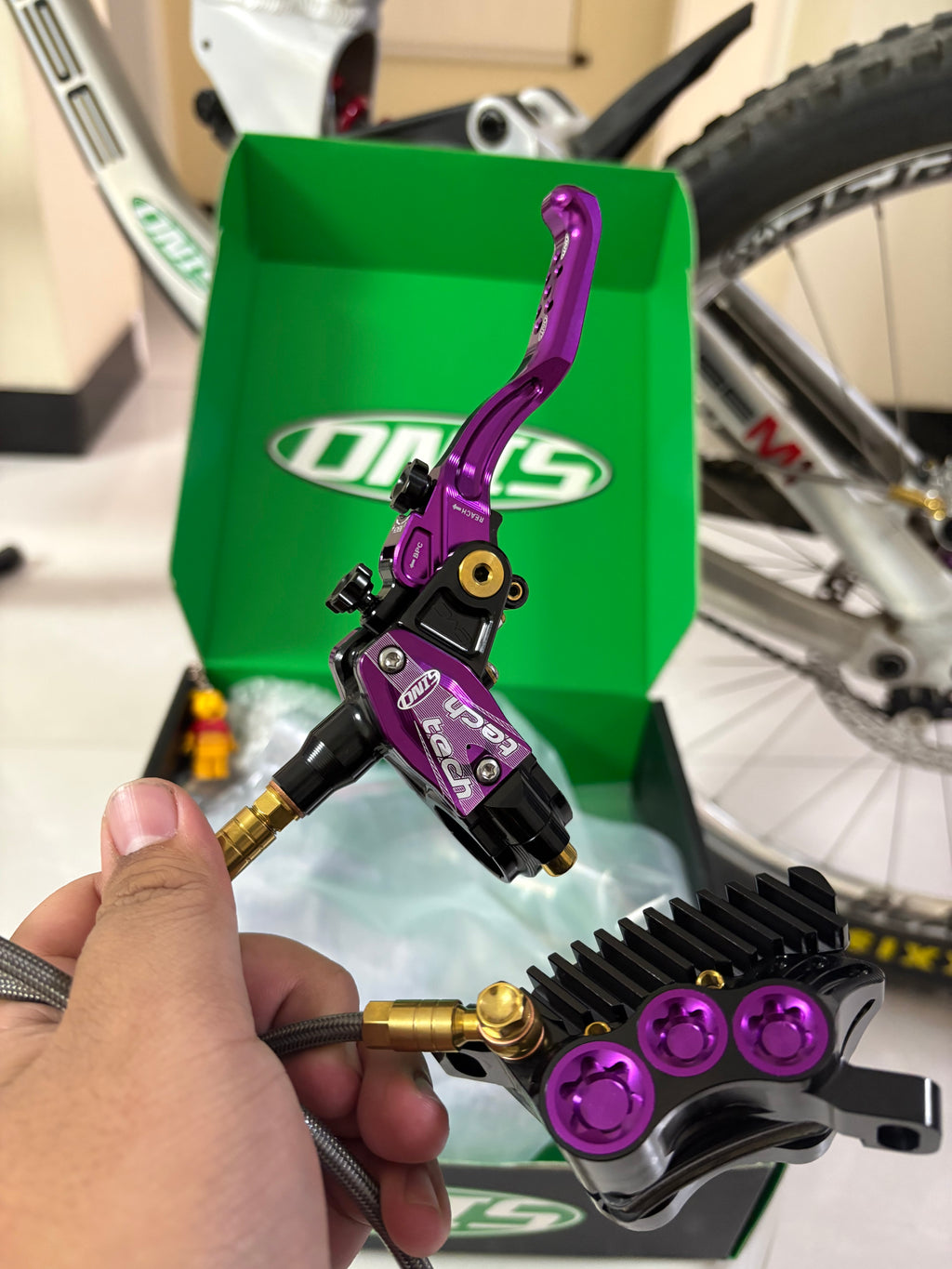 Dnis v6 single brake set