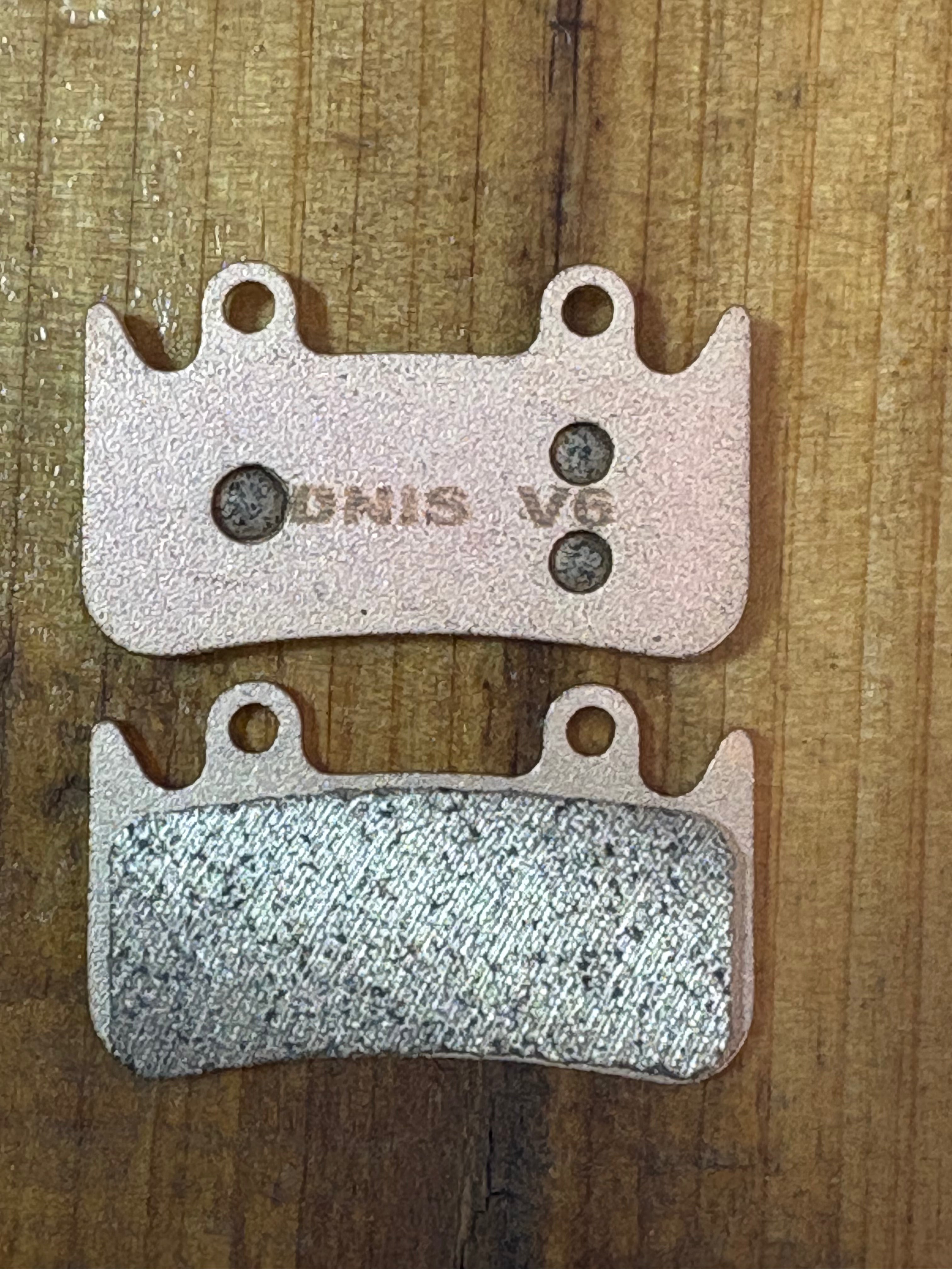 Dnis v6 brake pads